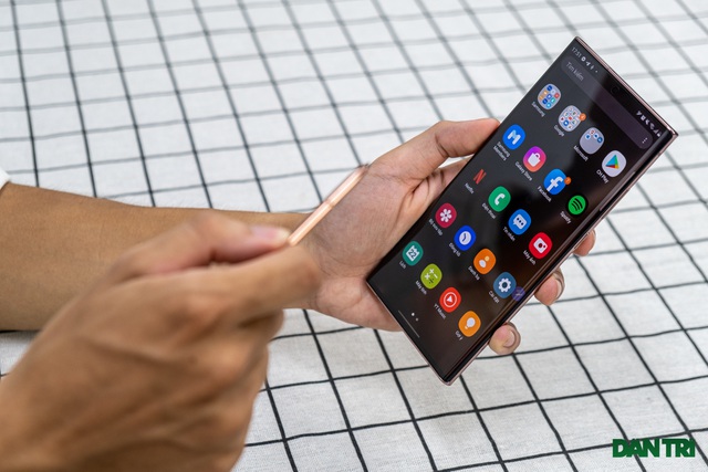 Galaxy Note 20 Ultra có gì để cạnh tranh iPhone và các đối thủ? - 2