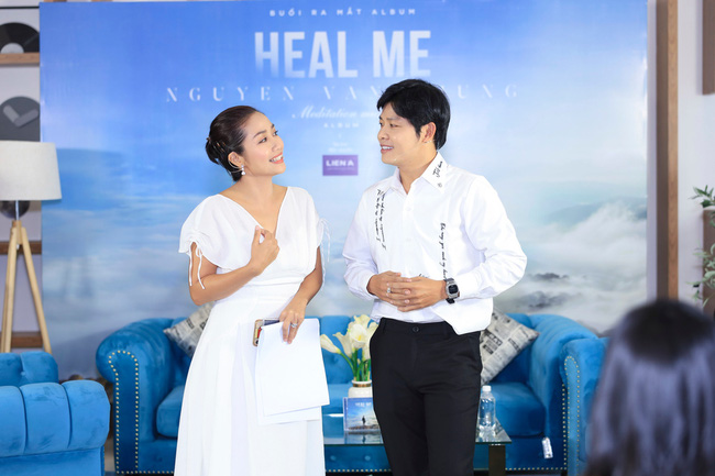 Ốc Thanh Vân diện váy trắng nhẹ nhàng, xuất hiện thân thiết bên Nguyễn Văn Chung - Ảnh 3.