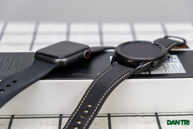 Mở hộp Galaxy Watch 3, so sánh cùng đối thủ Apple Watch - 8