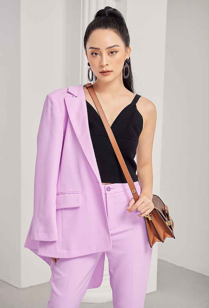 Mê hoặc loạt mỹ nhân Cbiz lúc này là blazer màu tím lilac, sắm theo là được khen ăn mặc có gu - Ảnh 16.