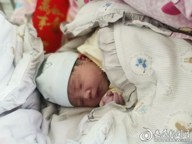 Ngành công nghiệp buôn bán trẻ sơ sinh trực tuyến ở Trung Quốc: Con cái là món quà trời cho nhưng không ít người từ chối nhận vì số tiền 237 triệu đồng - Ảnh 3.