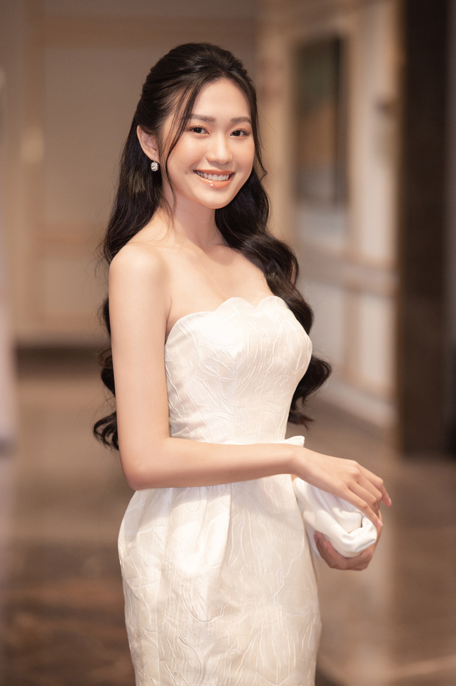 Soi nhan sắc đời thường của dàn thí sinh Hoa hậu Việt Nam 2020: Hầu như ai cũng có sự khác biệt với ảnh dự thi, thậm chí còn lộ gương mặt già hơn tuổi - Ảnh 15.