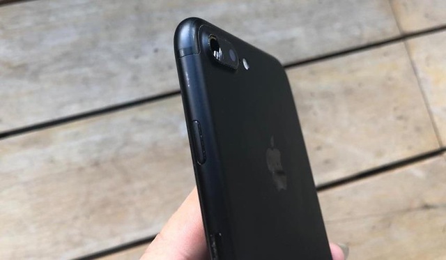Thị trường iPhone xách tay tại Việt Nam có quá nhiều rác - 1