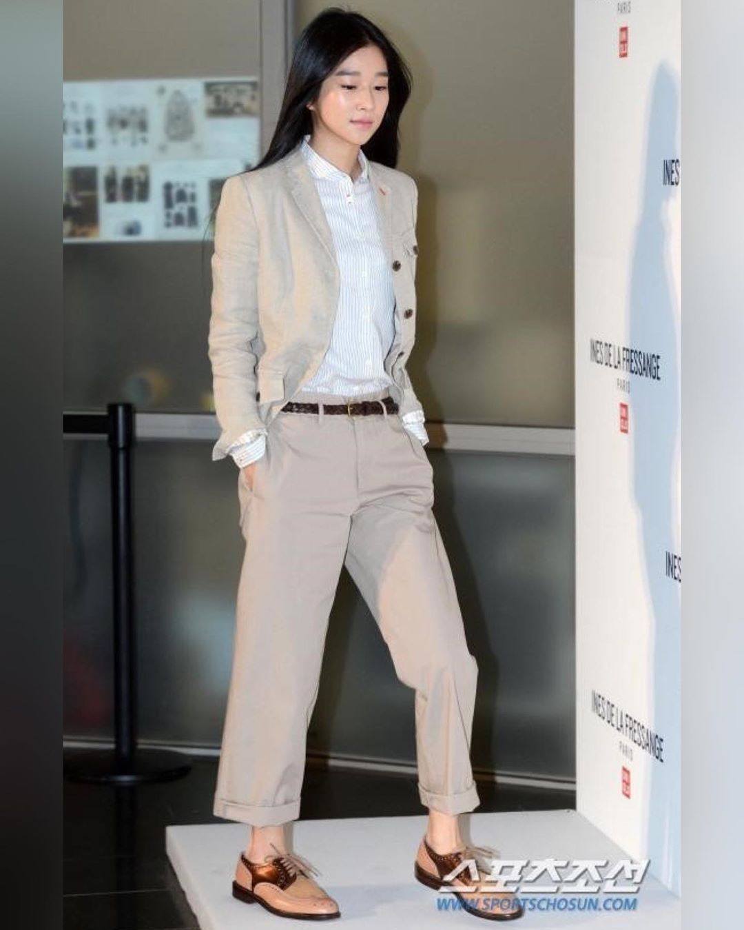 Chân dài nổi tiếng nhưng Seo Ye Ji cũng từng dìm dáng thảm hại vì chọn nhầm bộ suit khiến chân ngắn một mẩu - Ảnh 2.
