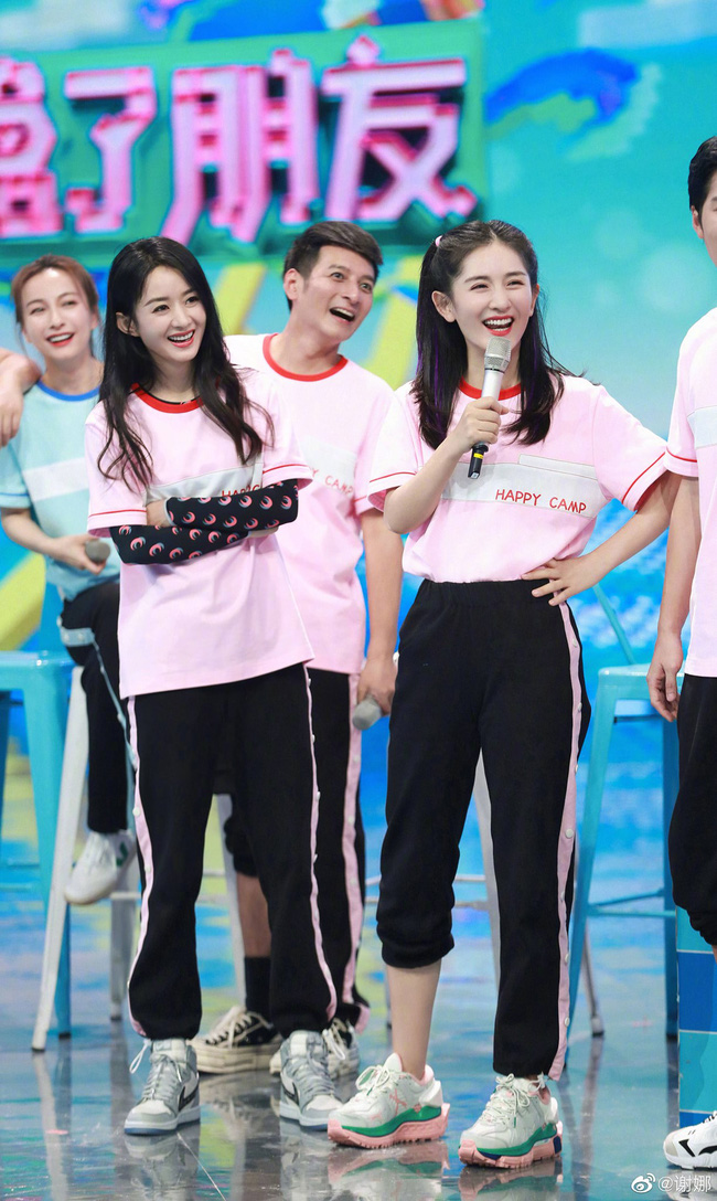 Triệu Lệ Dĩnh - Tạ Na diện đồ hồng xinh xắn, nhìn nhau ngọt ngào khiến netizen phát cuồng - Ảnh 5.