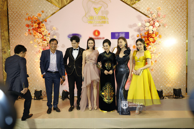 Ngược đời như Quỳnh Kool: Bình thường khéo ăn vận tôn dáng cao ráo, dự VTV Awards lại tự dìm vì đầm công chúa lỡ cỡ - Ảnh 3.