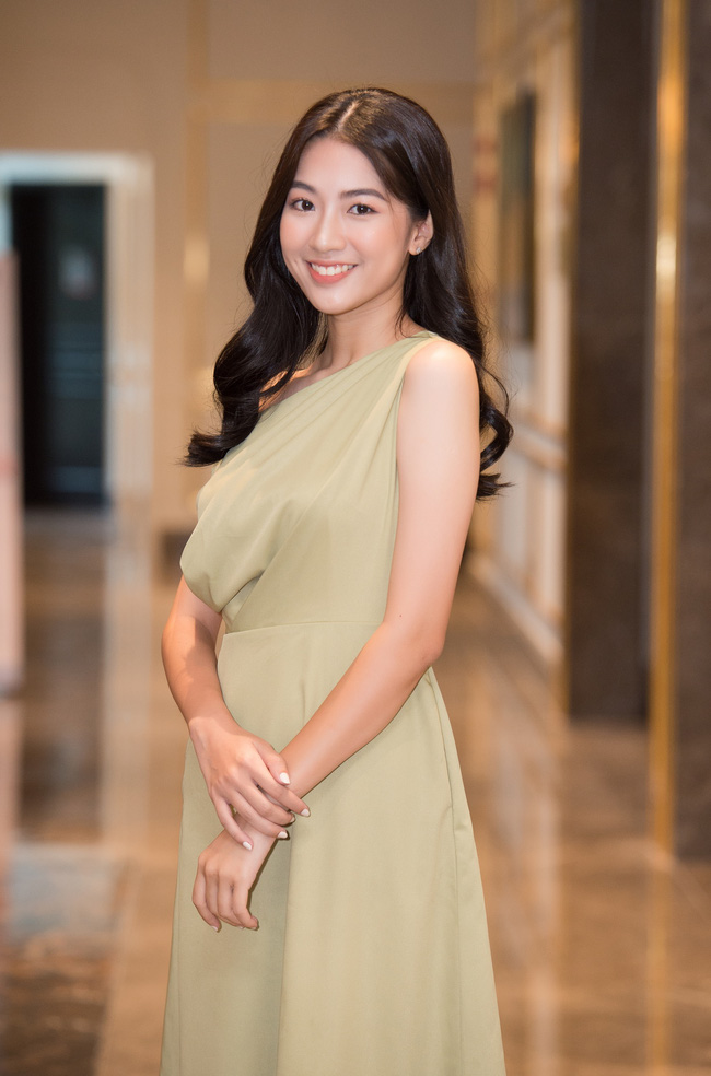 Soi nhan sắc đời thường của dàn thí sinh Hoa hậu Việt Nam 2020: Hầu như ai cũng có sự khác biệt với ảnh dự thi, thậm chí còn lộ gương mặt già hơn tuổi - Ảnh 11.