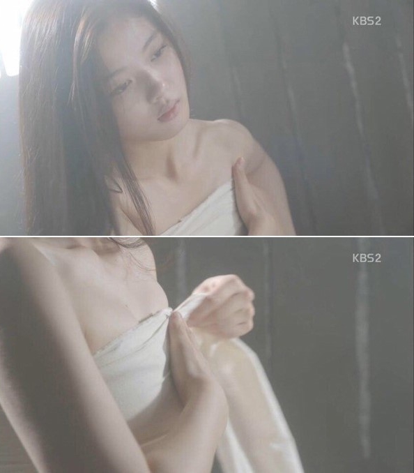 Loạt phim Hàn nhận lệnh phạt vì nhiều lý do: Ji Chang Wook khỏa thân đánh nhau, Kim Soo Hyun để gái xinh sờ soạng văng tục - Ảnh 10.