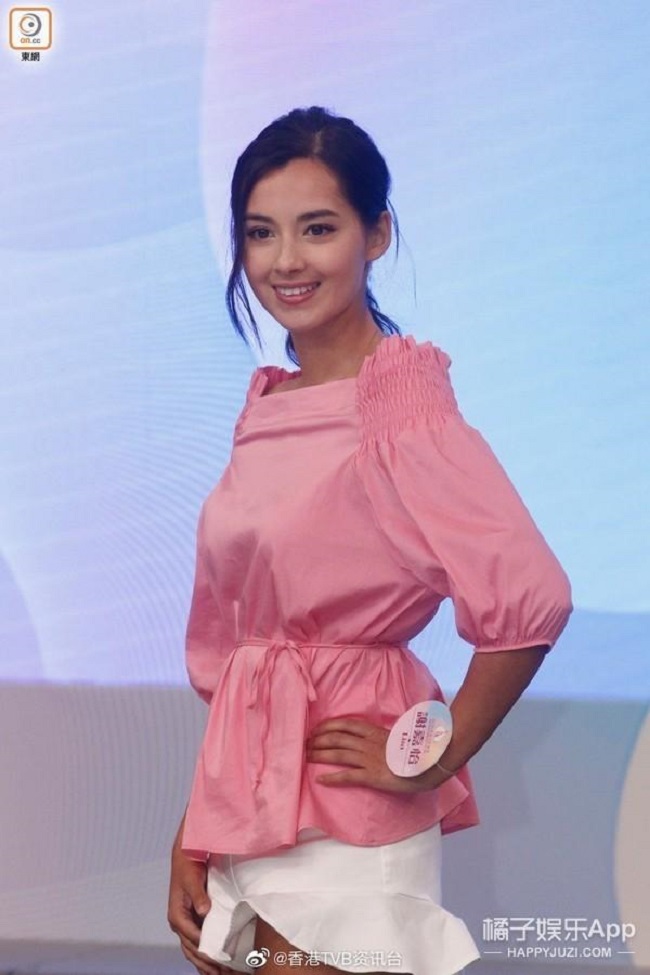 Khi tham gia cuộc thi này, nhan sắc của Tạ Gia Di được đánh giá rất cao, hao hao giống Trần Khải Lâm – bà xã của nam diễn viên Trịnh Gia Dĩnh.