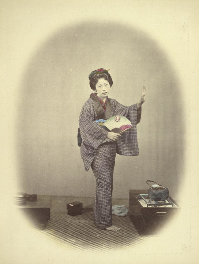 Loạt ảnh cũ phản ánh nét đẹp thanh tao, sự dịu dàng và phóng khoáng của người phụ nữ Nhật Bản hơn 150 năm trước - Ảnh 8.