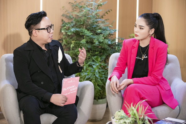 Hoa hậu Kỳ Duyên không hiểu sao bị mắng chửi, Mai Phương Thúy thừa nhận buông thả hình ảnh nên bị chê bai mặc xấu - Ảnh 2.
