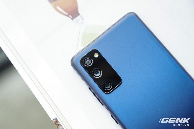 Cận cảnh chiếc điện thoại flagship Galaxy S20 dành riêng cho fan của Samsung: 16 triệu đồng cho trải nghiệm cao cấp là hoàn toàn có thể - Ảnh 6.