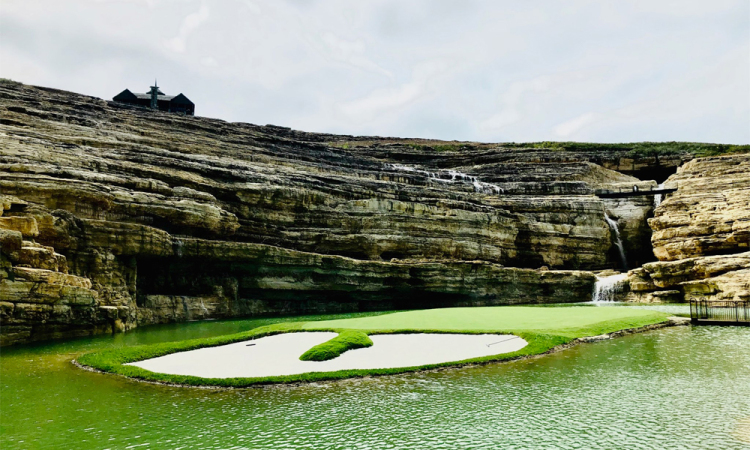 Sáu ngôi sao golf so tài ở hố số 19 sân Payne's Valley